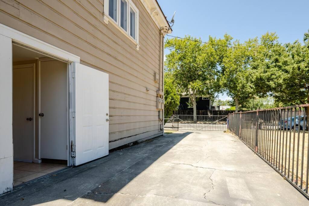 *2Bdr Victorian Home Away From Home - *Central Loc Sacramento Eksteriør billede