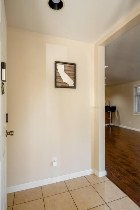 *2Bdr Victorian Home Away From Home - *Central Loc Sacramento Eksteriør billede