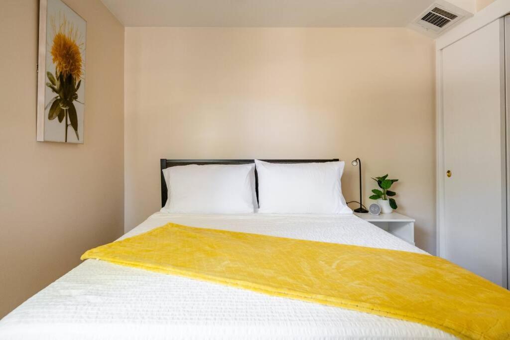 *2Bdr Victorian Home Away From Home - *Central Loc Sacramento Eksteriør billede