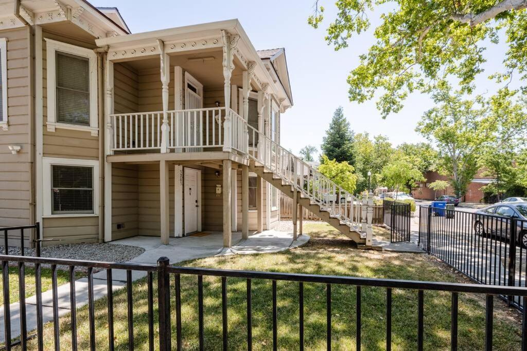 *2Bdr Victorian Home Away From Home - *Central Loc Sacramento Eksteriør billede