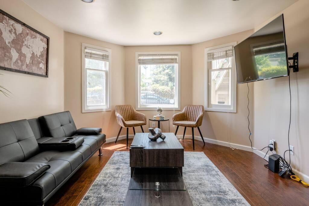 *2Bdr Victorian Home Away From Home - *Central Loc Sacramento Eksteriør billede