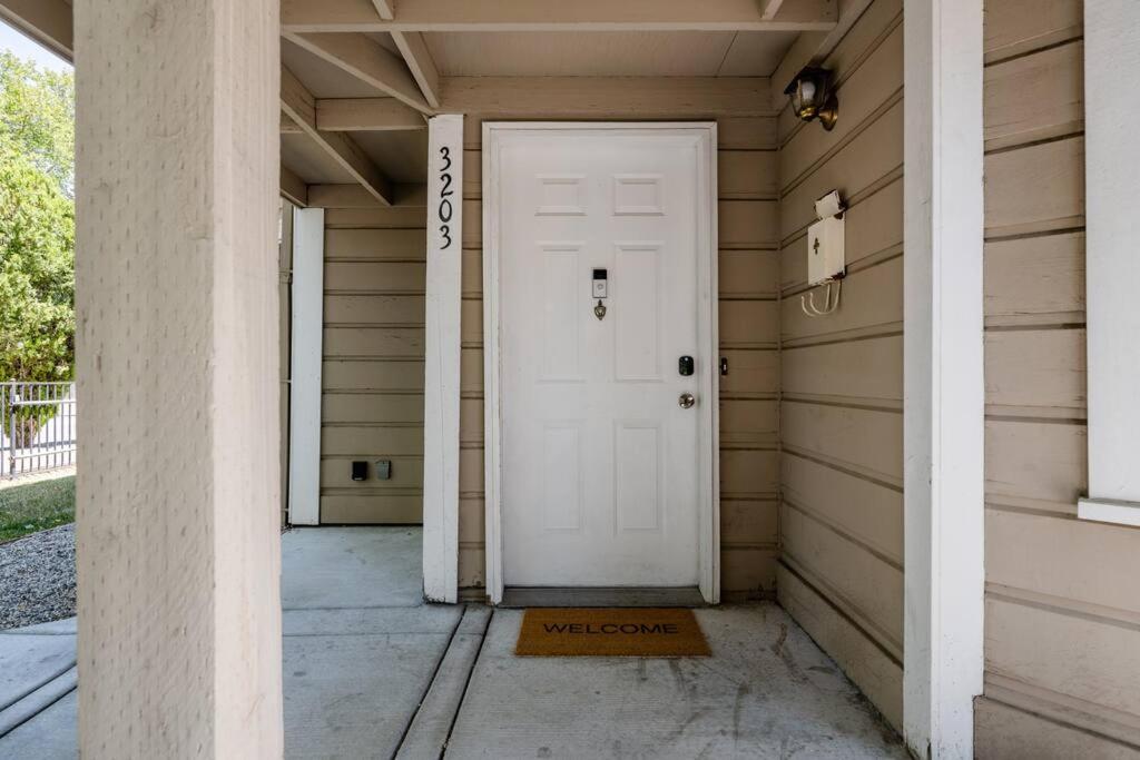*2Bdr Victorian Home Away From Home - *Central Loc Sacramento Eksteriør billede