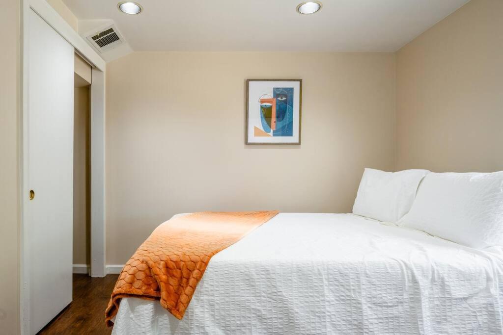 *2Bdr Victorian Home Away From Home - *Central Loc Sacramento Eksteriør billede